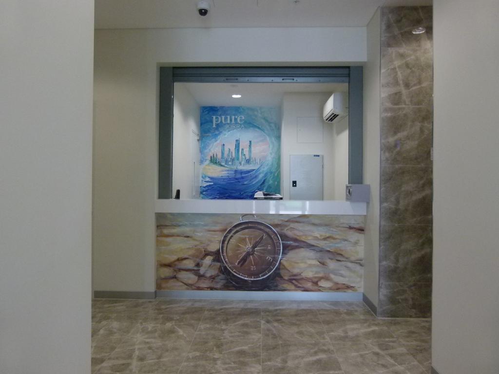 Pure Kirra Aparthotel Gold Coast Exterior photo