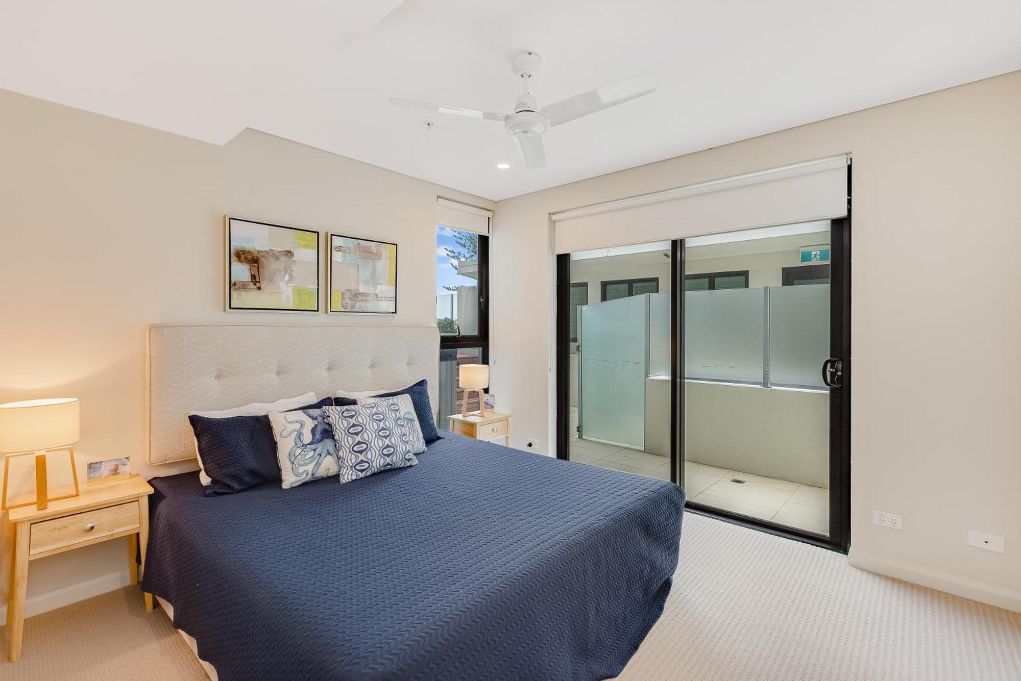 Pure Kirra Aparthotel Gold Coast Exterior photo