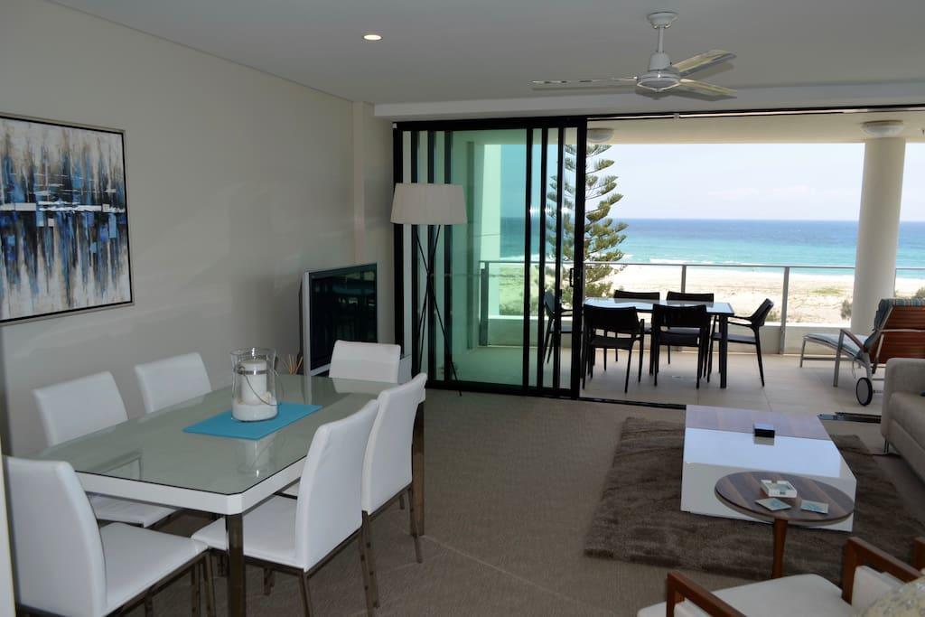 Pure Kirra Aparthotel Gold Coast Exterior photo