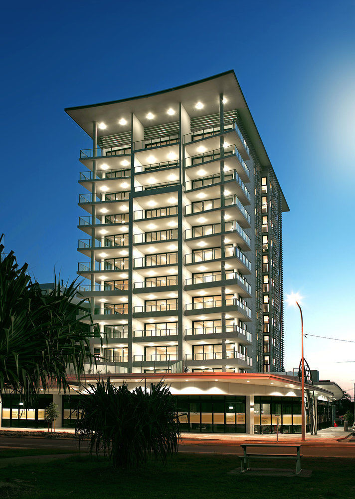 Pure Kirra Aparthotel Gold Coast Exterior photo