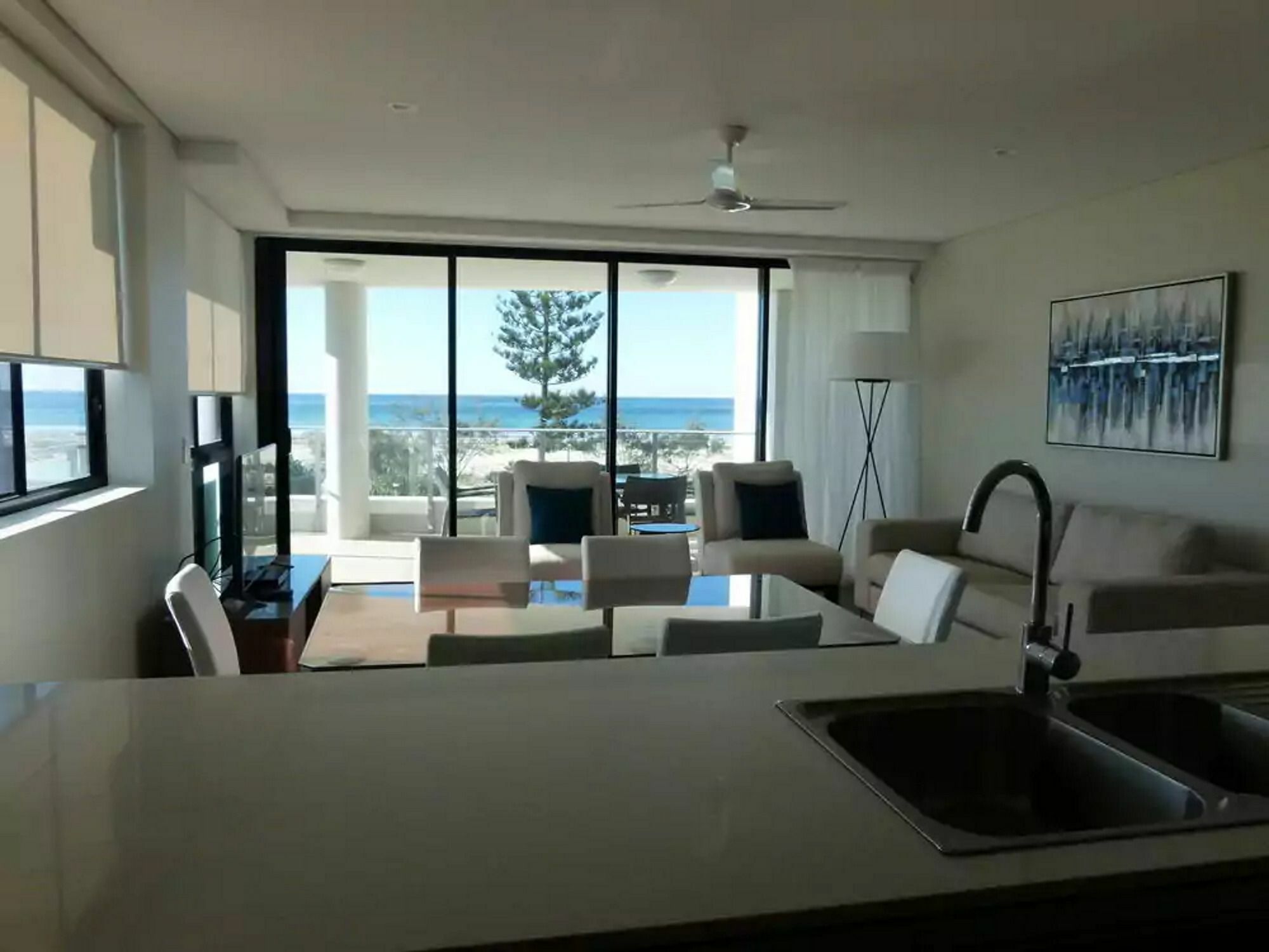 Pure Kirra Aparthotel Gold Coast Exterior photo