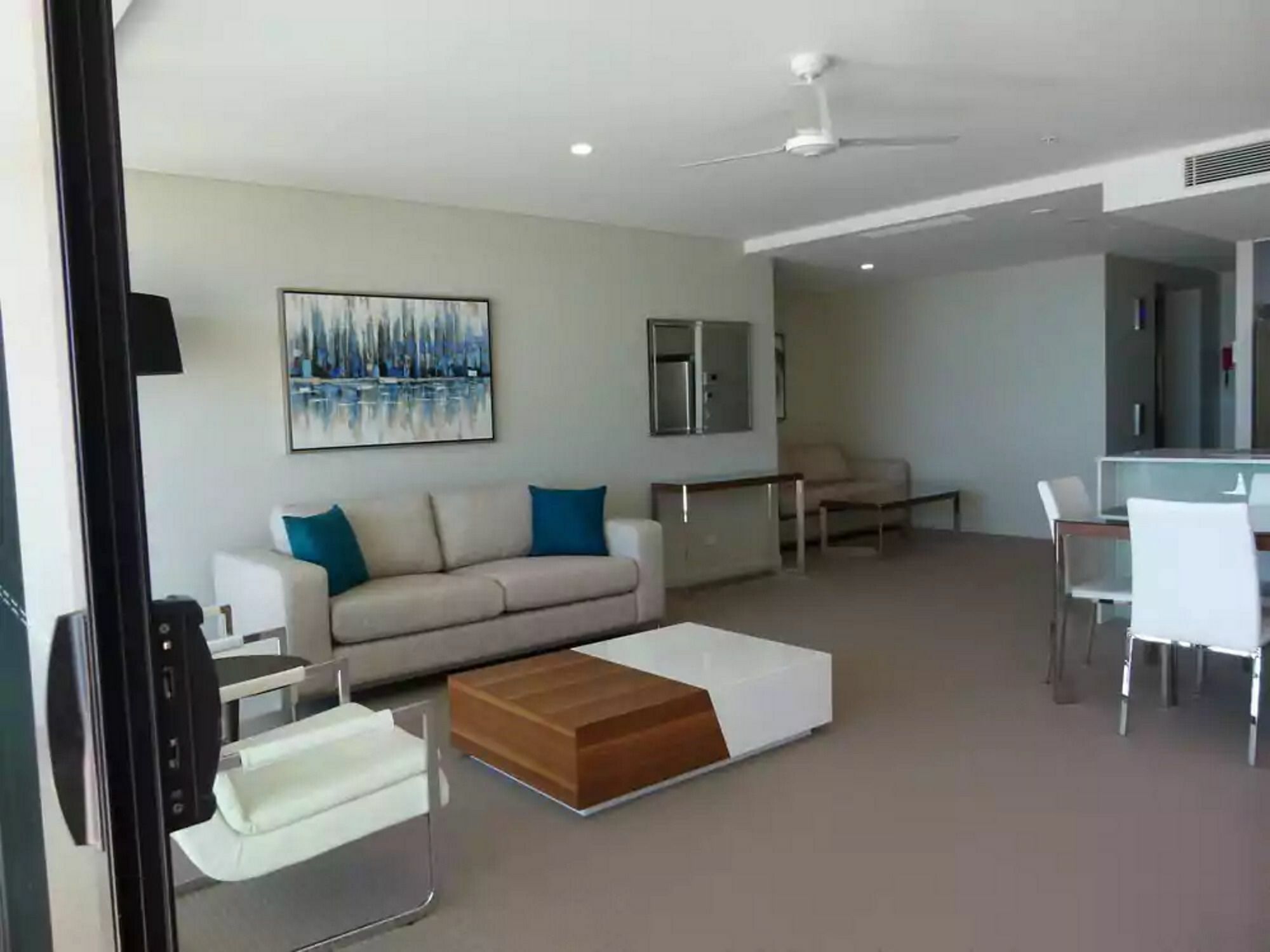 Pure Kirra Aparthotel Gold Coast Exterior photo