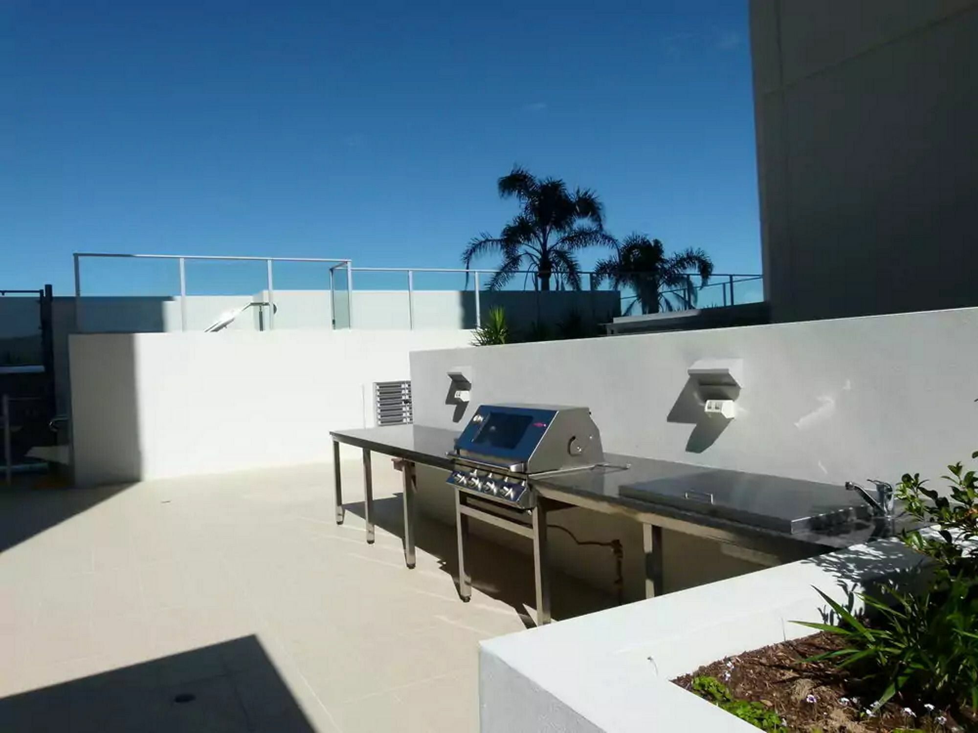 Pure Kirra Aparthotel Gold Coast Exterior photo